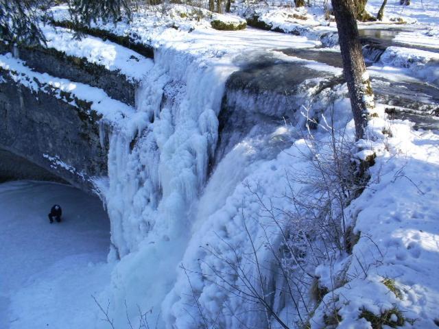 Le Jura En Toutes Saisons Piscine, Spa, Location Vtt, Balades 2Cv, Climatisation Bonlieu Zewnętrze zdjęcie